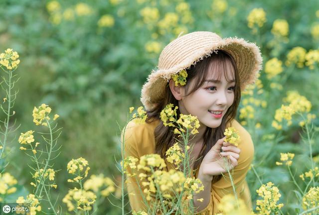 {易贏娛樂}(格局大的女人的朋友圈怎么发)